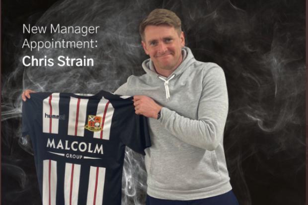 Chris Strain will step back into management little more than a month after he was dismissed by Kilwinning Rangers.