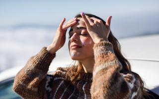 Understanding what the correct amount of sunscreen to use is essential to protect your skin from harmful UV radiation even during the colder months.